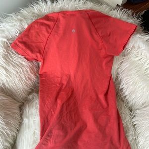 Lululemon Pink short sleeve swiftly tech